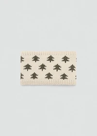 Embroidered knitted scarf