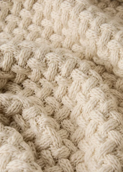 Interwoven knit throw