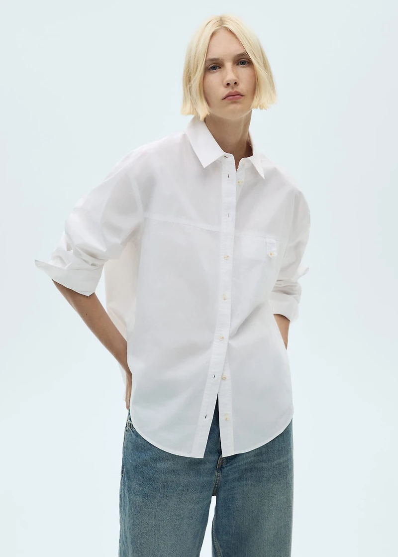 Cotton shirt with decorative button