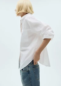 Cotton shirt with decorative button