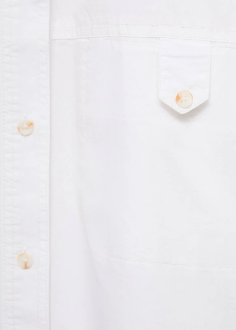 Cotton shirt with decorative button