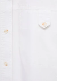 Cotton shirt with decorative button