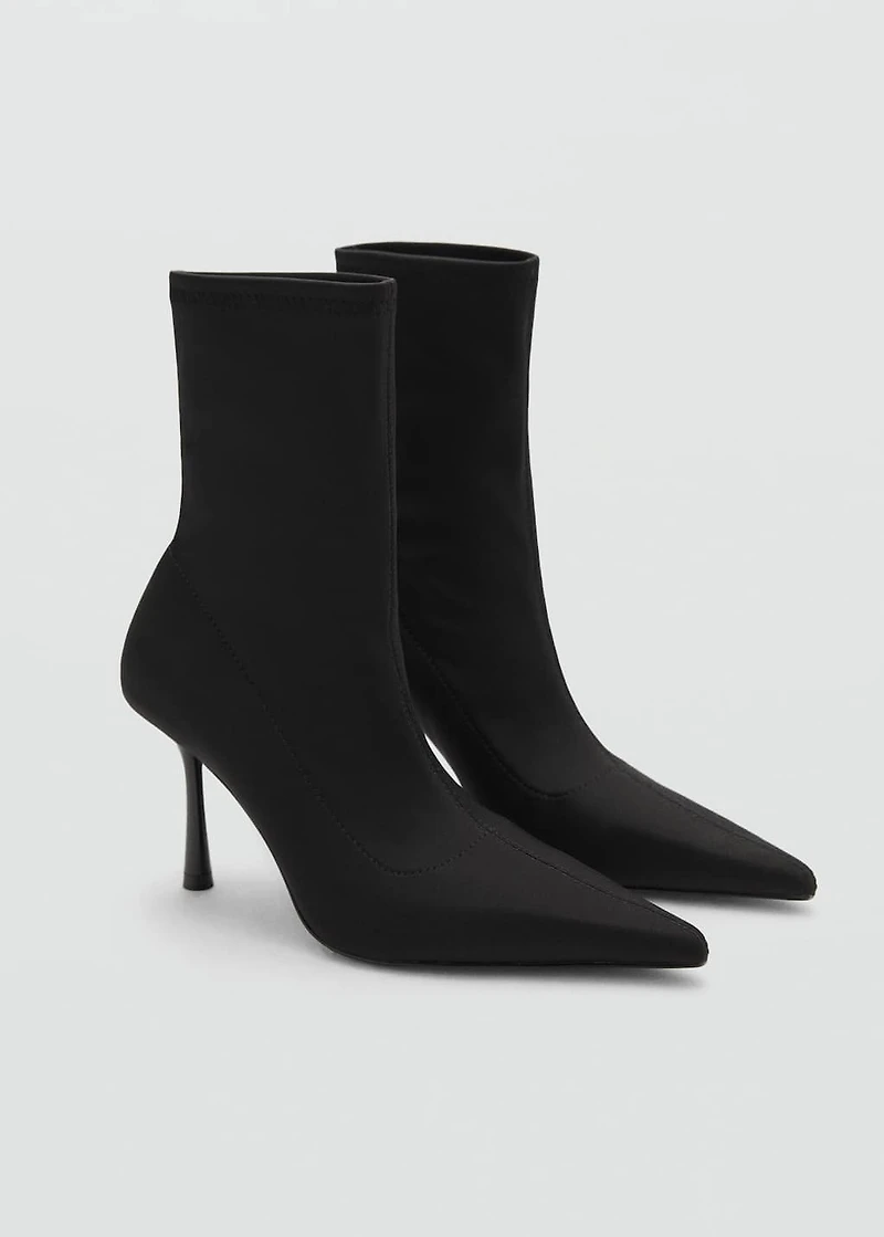 Heel sock boots