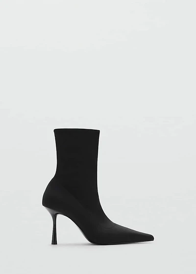 Heel sock boots