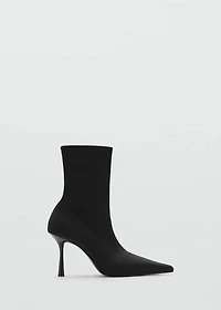 Heel sock boots
