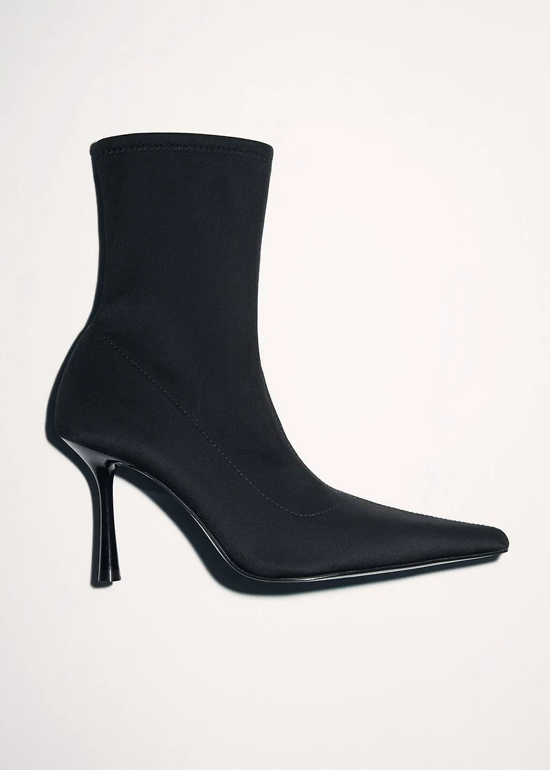 Heel sock boots