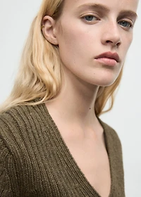 V-neck ribbed cardigan