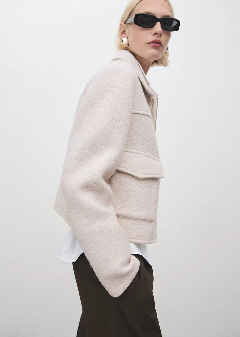 Wool jacket with pockets