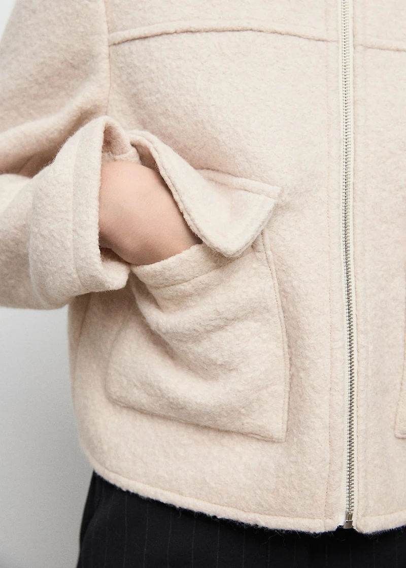 Wool jacket with pockets