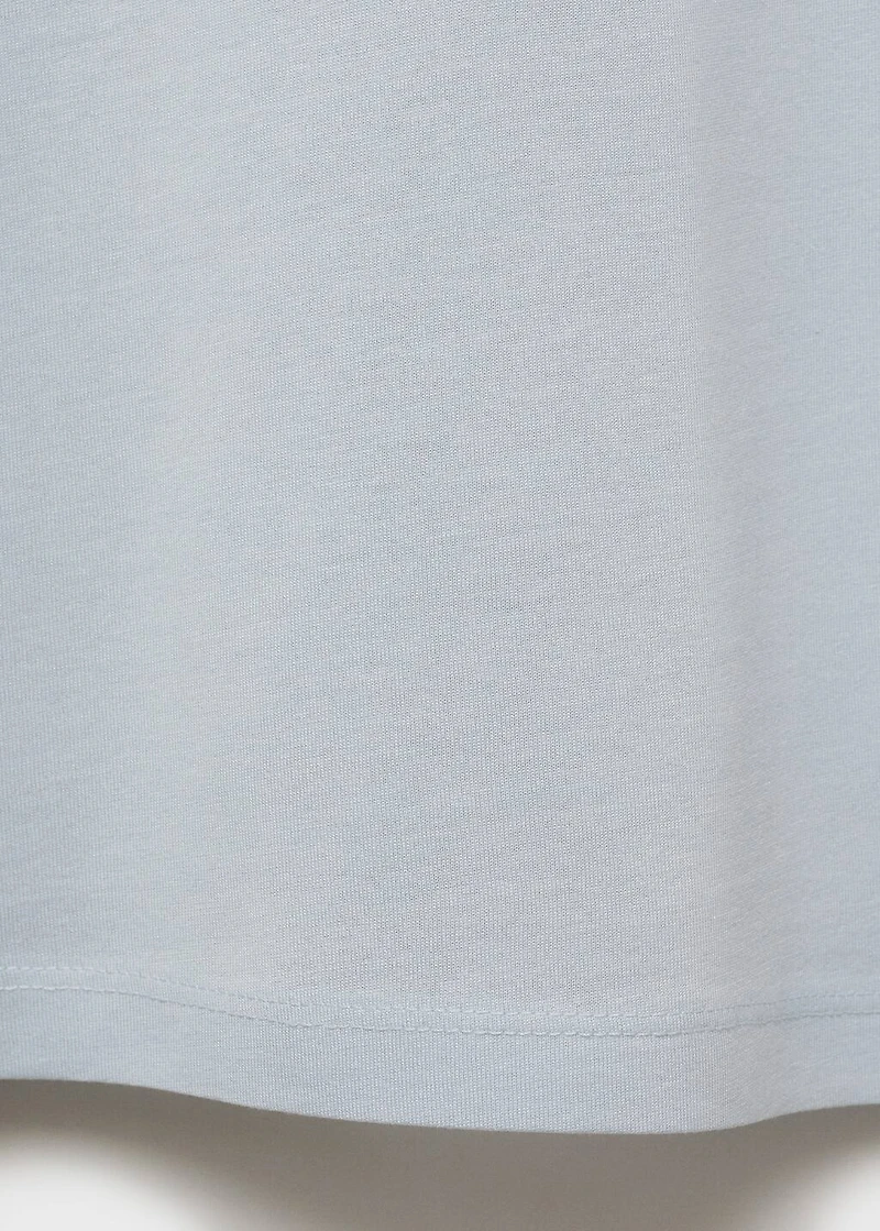 100% cotton slim-fit t-shirt