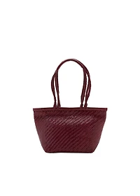 Medium braided leather bag