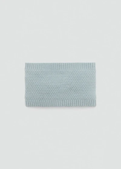 Knit scarf