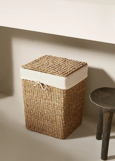 Medium seagrass clothes basket