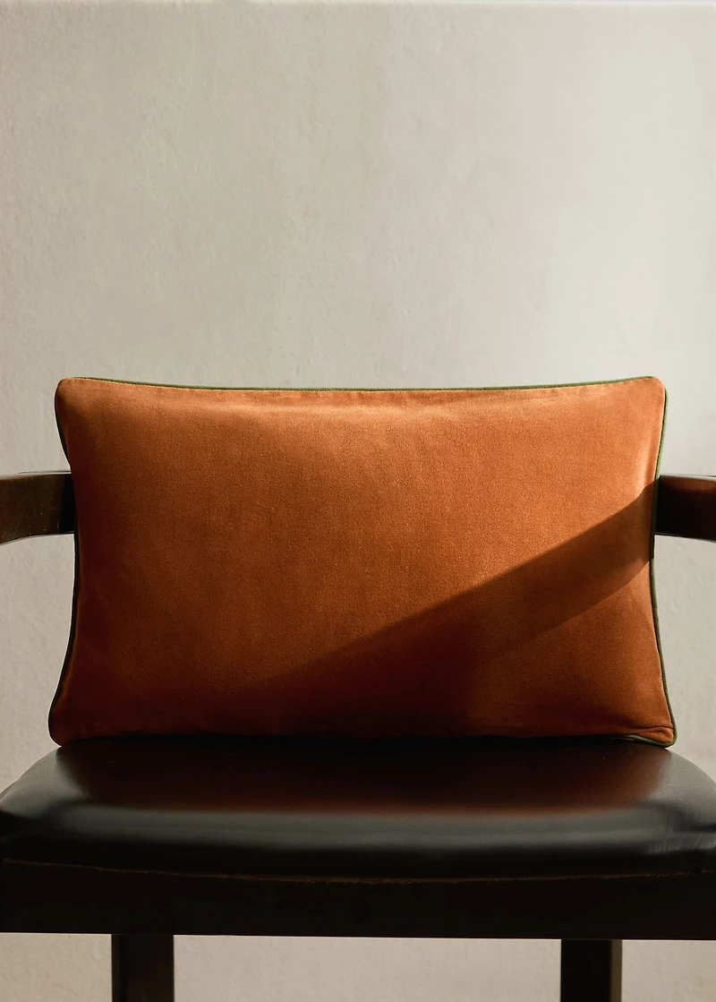 Velvet cushion cover with contrasting piping 30x50 cm