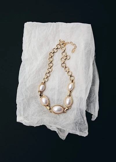 Mixed pearl necklace