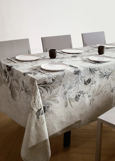 Cotton jacquard floral-print tablecloth for 6 to 8 diners