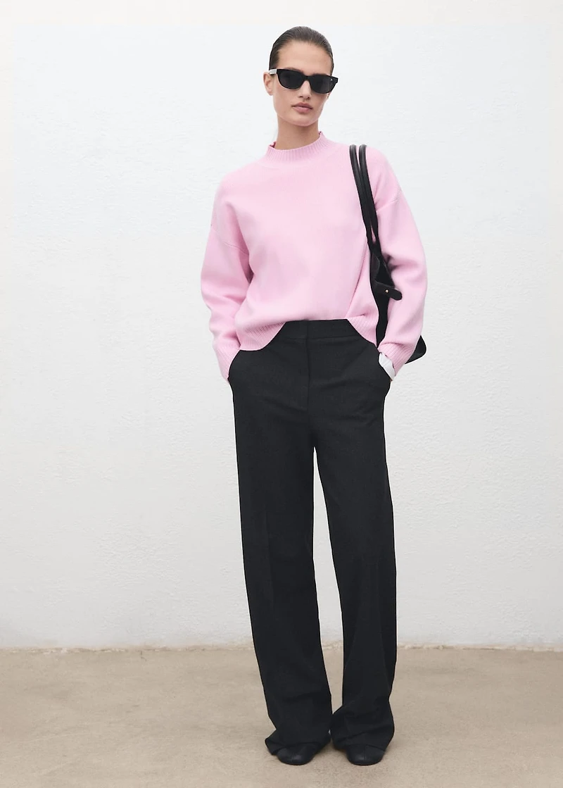High collar sweater