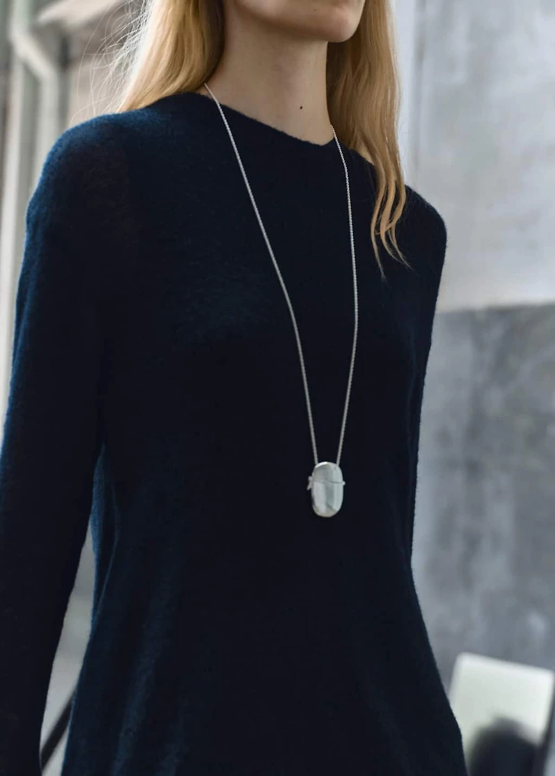 Locket pendant necklace
