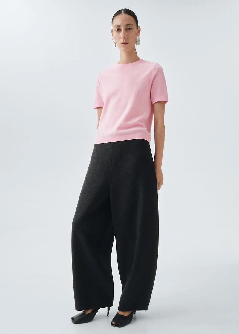Short-sleeved wool sweater