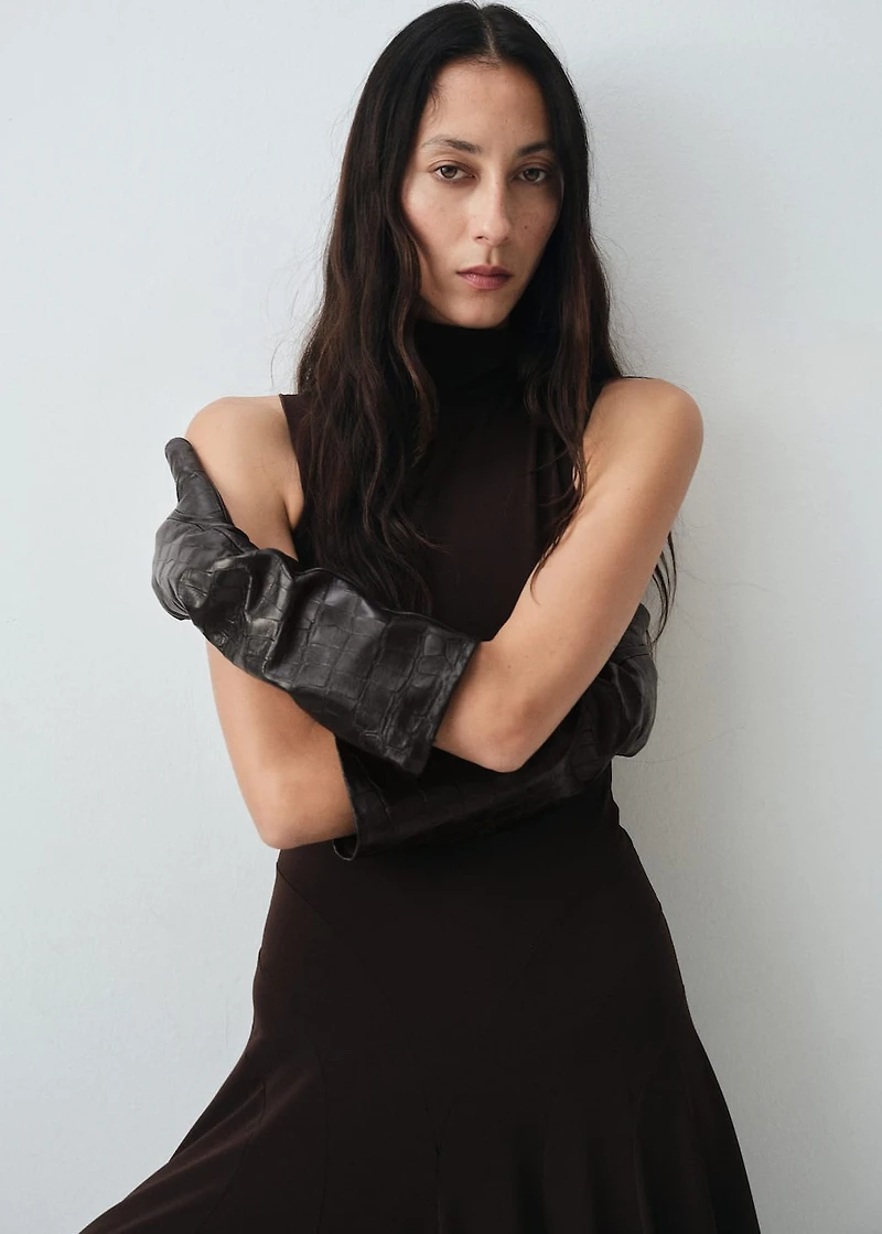Long croc-effect leather gloves