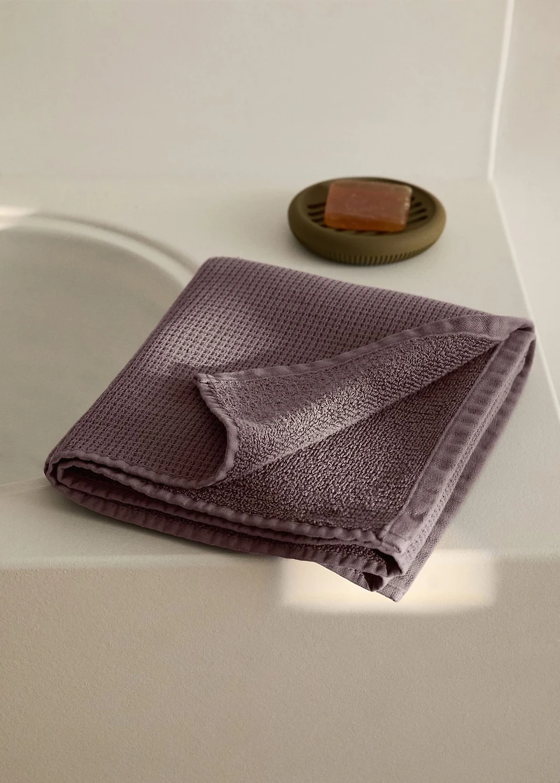 Reversible cotton washbasin towel