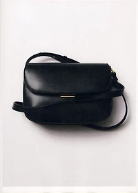 Crossbody bag with flap