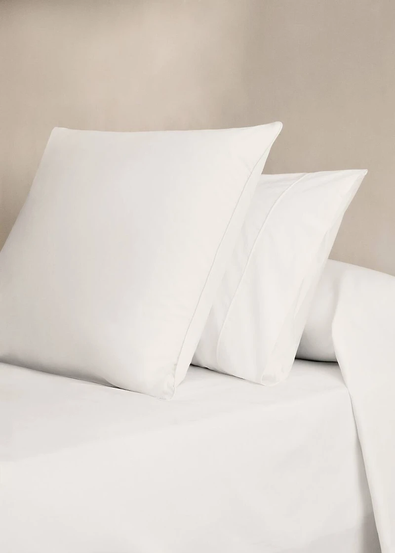 500-thread count cotton percale pillowcase with rounded piping detail 45x110 cm