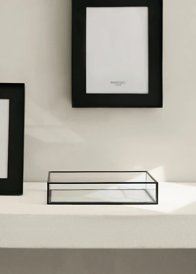 Small decorative tray with metal profile