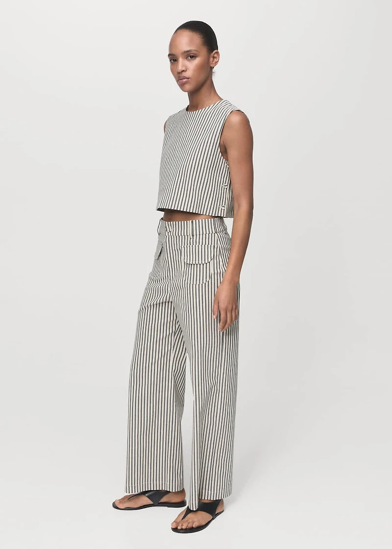 Buttons striped top