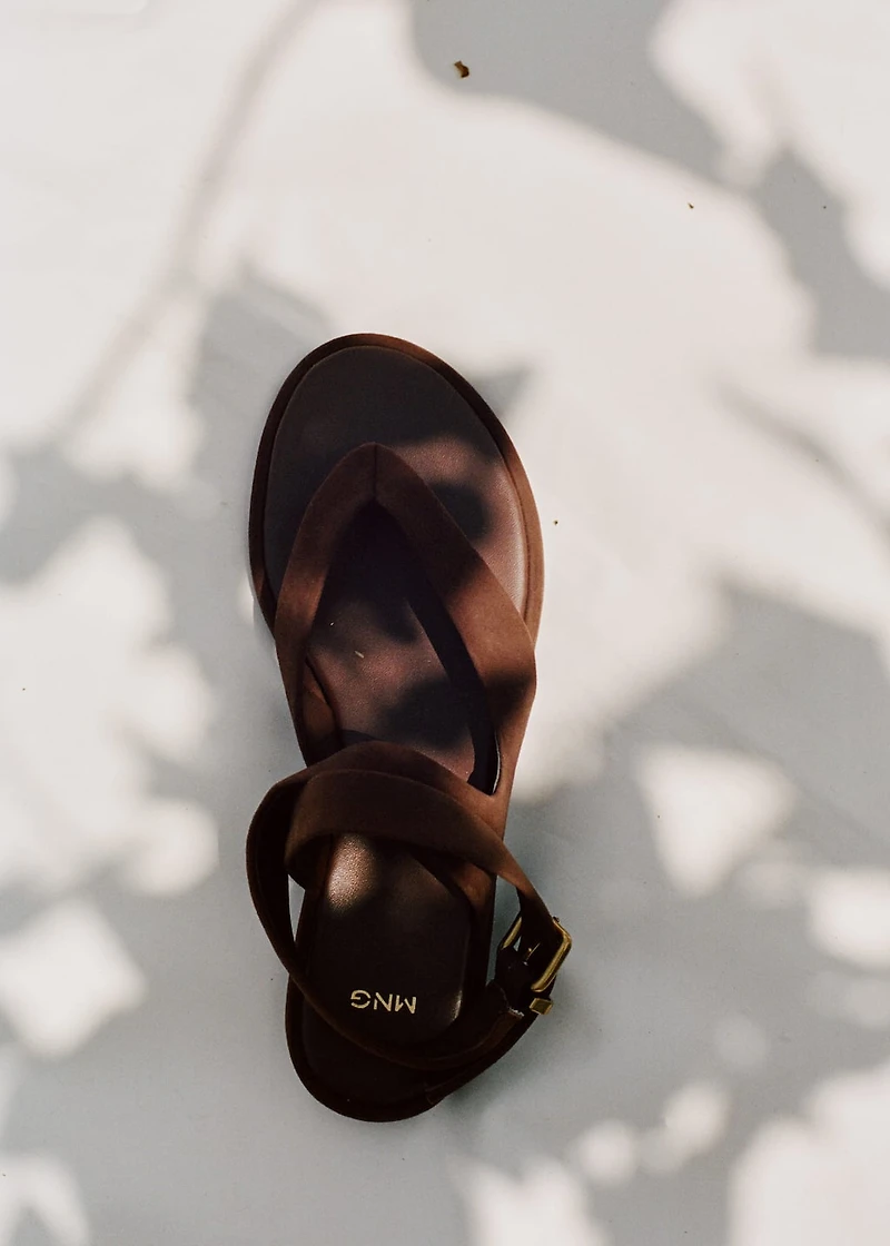 Suede straps sandals