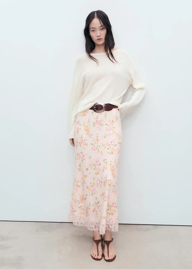 Floral skirt with lace detail