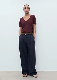 V-neck linen t-shirt