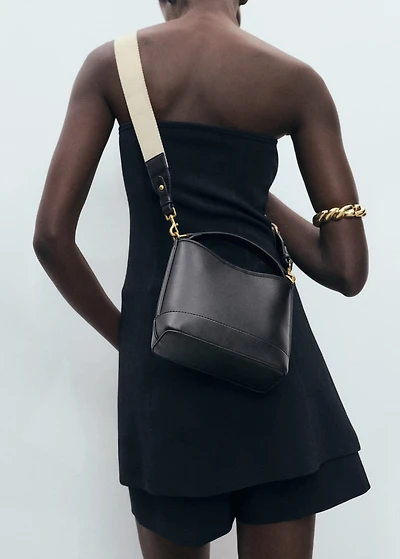 Small bucket bag