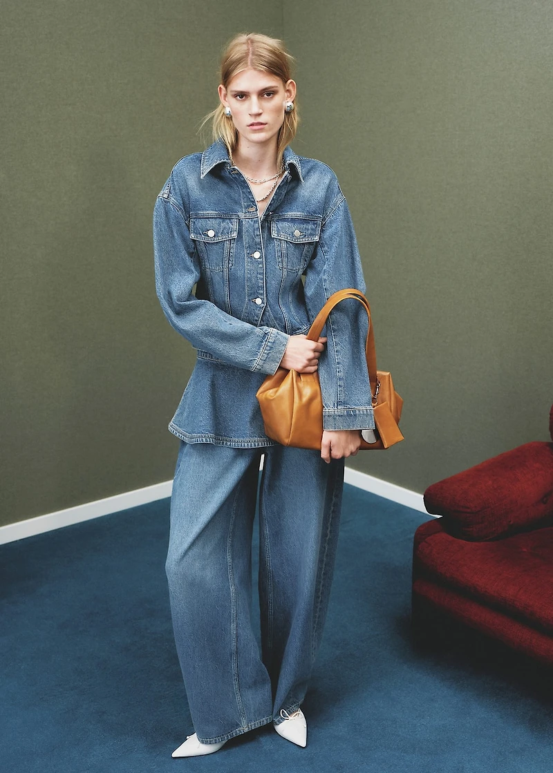 Fitted denim jacket with pockets