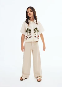 Linen shirt embroidered with flowers