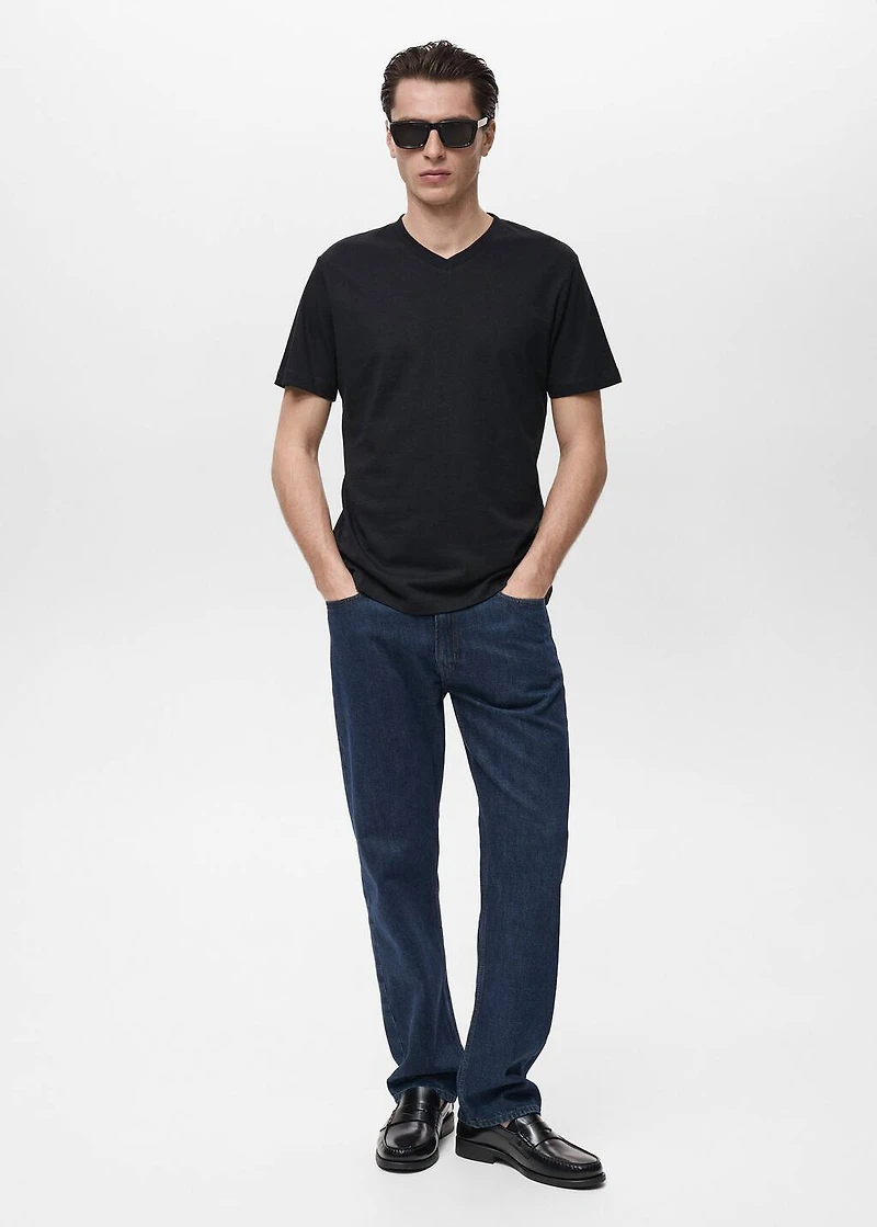 V-neck T-shirt