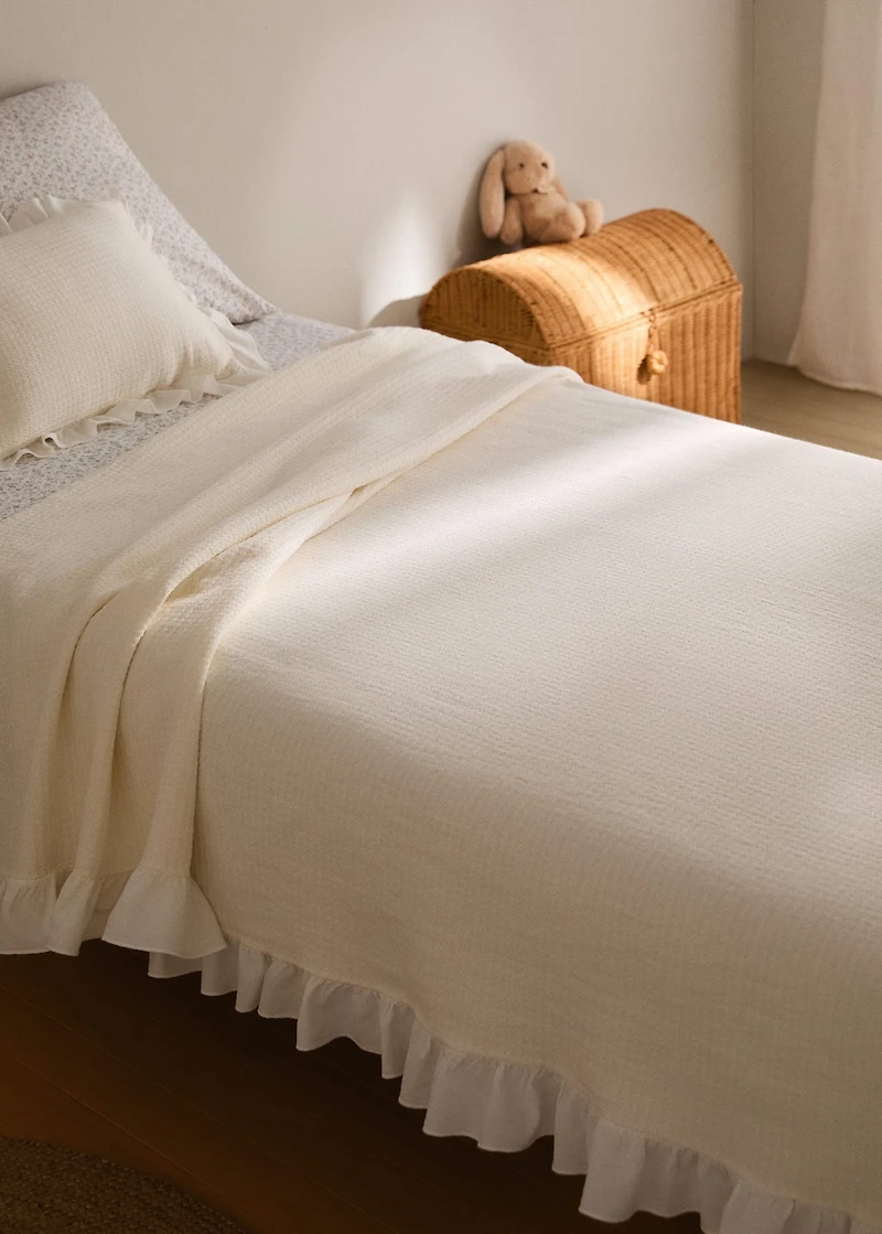 Jacquard cotton cot bedspread with ruffle