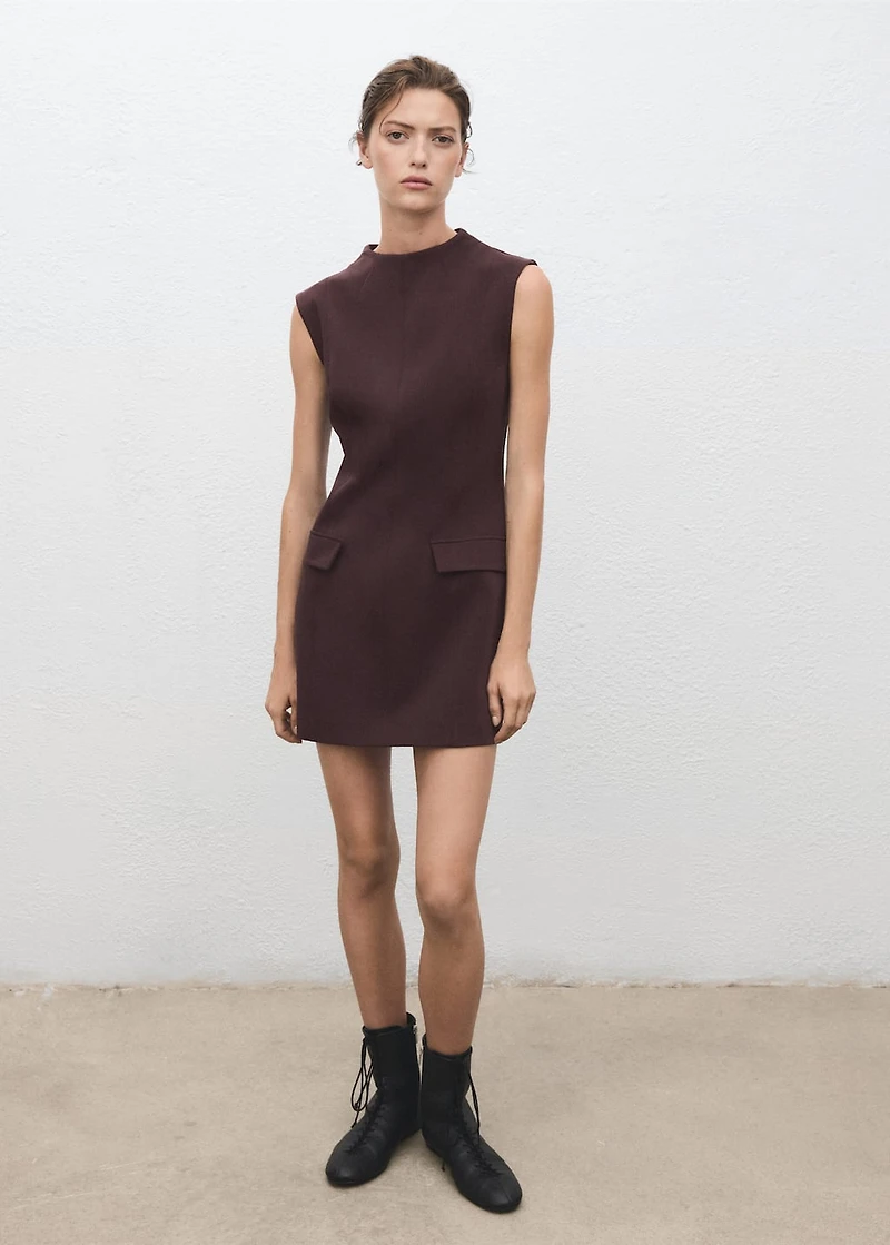 Short dress with patch pockets