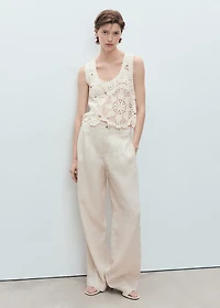 Crochet top with flowers