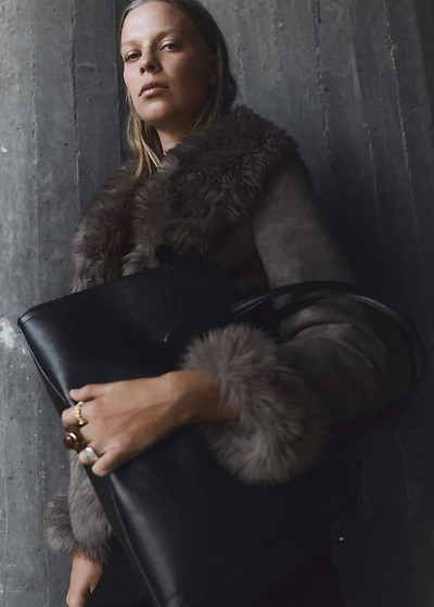 Medium bag with pebbled leather effect