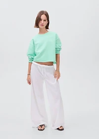Sweatshirt with seamless finish
