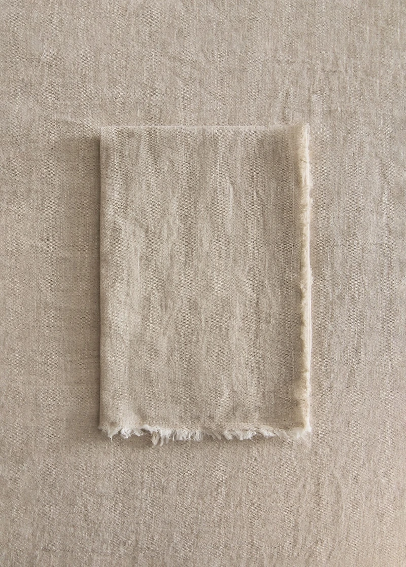 Linen napkins with frayed ends
