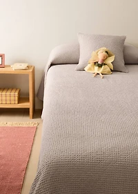 Waffle-cotton garment-dyed bedspread for crib