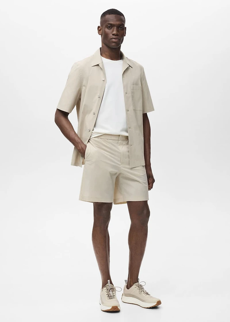 Water-repellent bermuda shorts