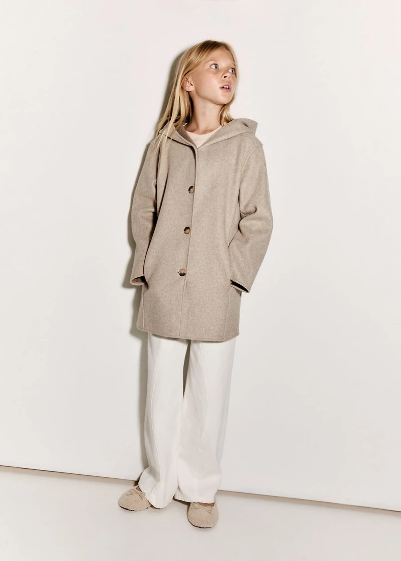 Cloth coat with pockets