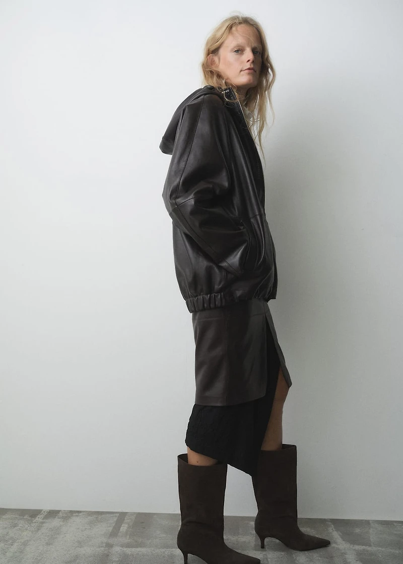 Suede ankle boot with kitten heel
