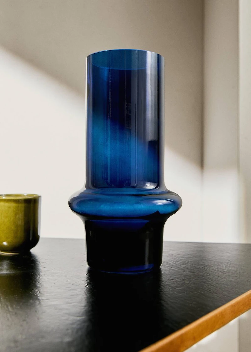 Cylindrical glass vase