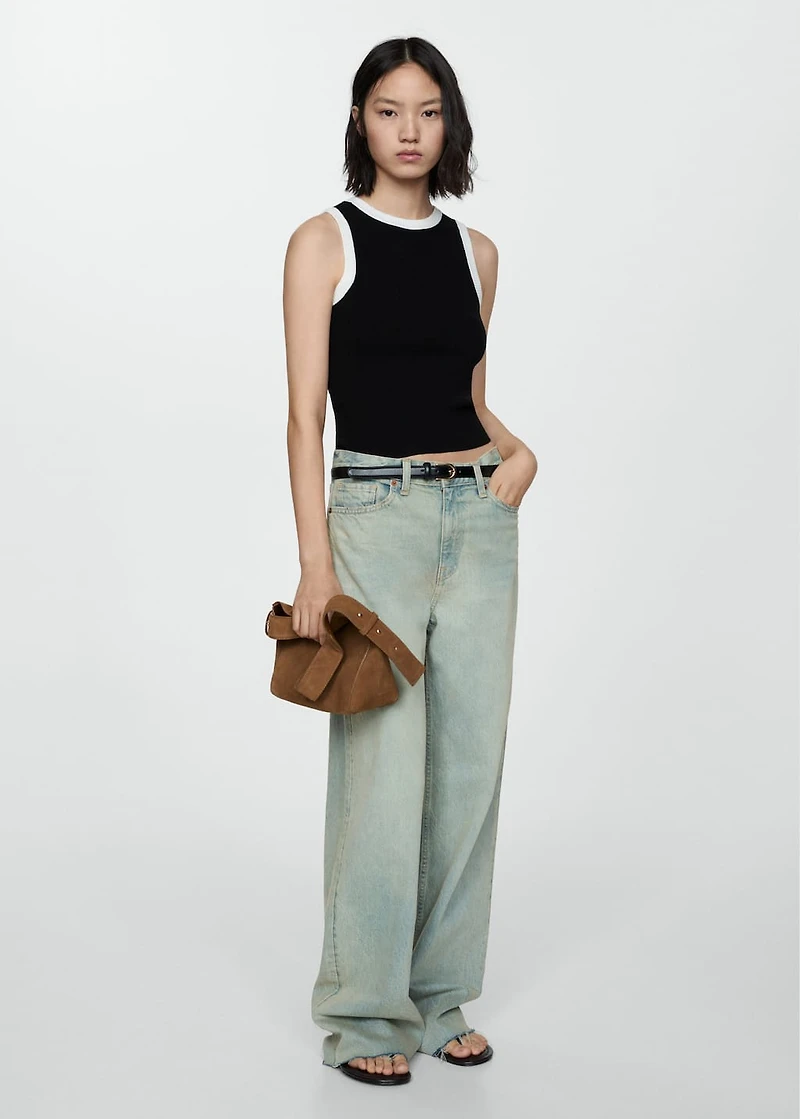 Knitted top with contrasting piping