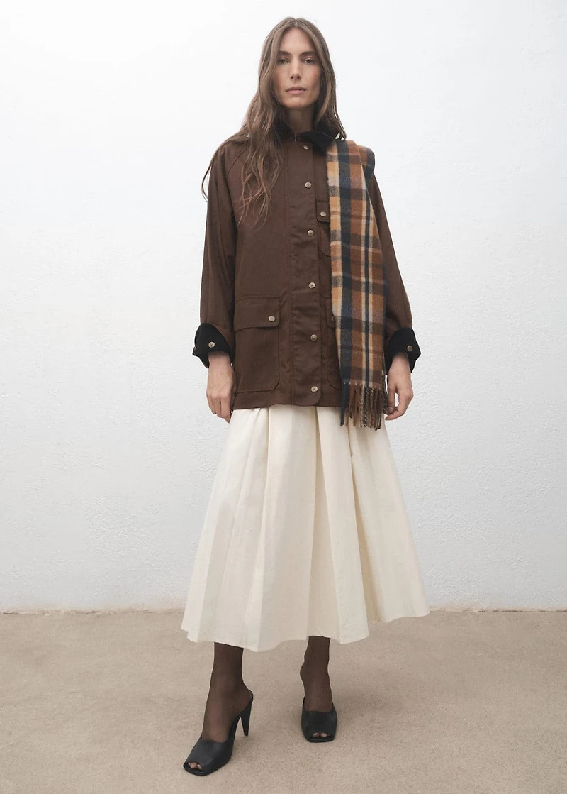 Check scarf with fringed ends