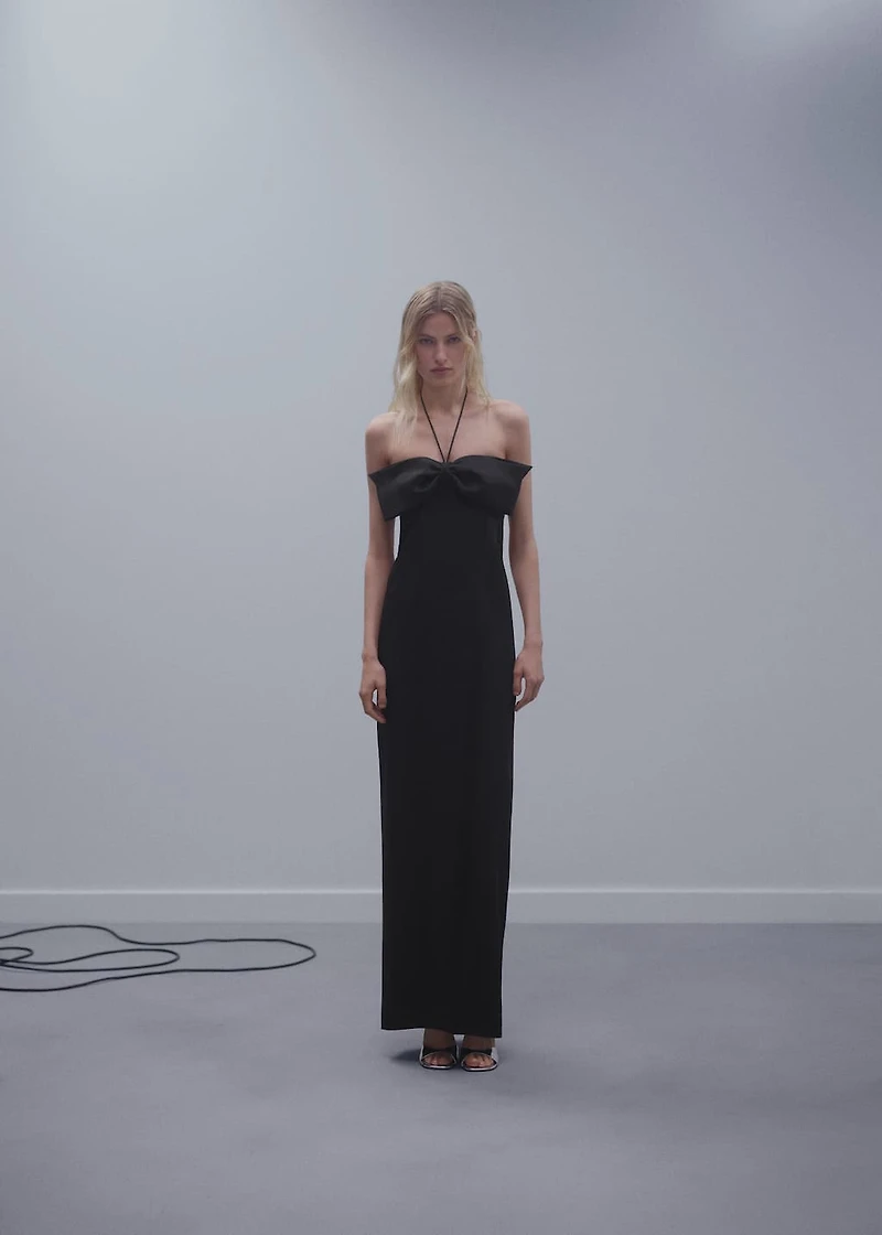 Crossed dress with bow neckline